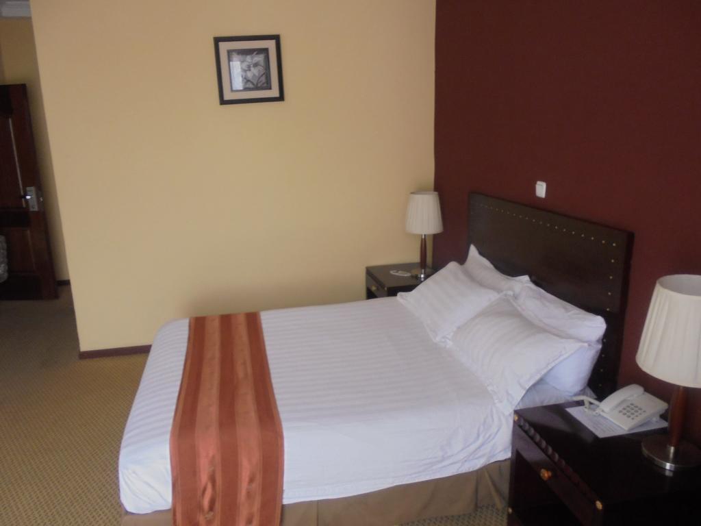 Soramba Hotel Business Plc Аддис-Абеба Экстерьер фото